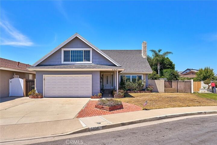 Property Photo:  5221 Del Este Circle  CA 90623 