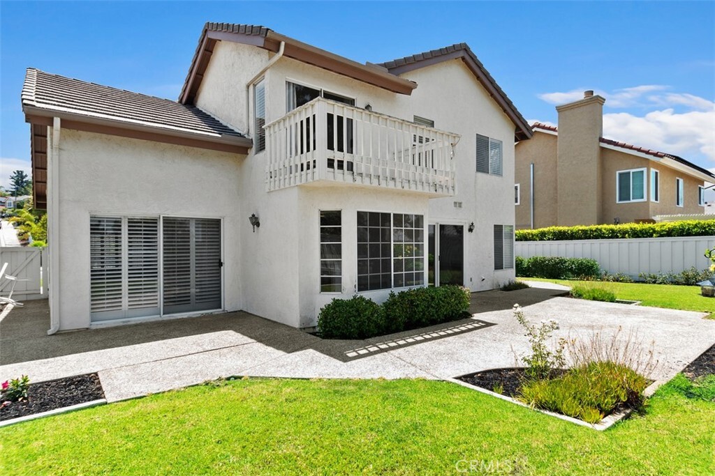 Property Photo: 3514 Sitio Baya CA 92009