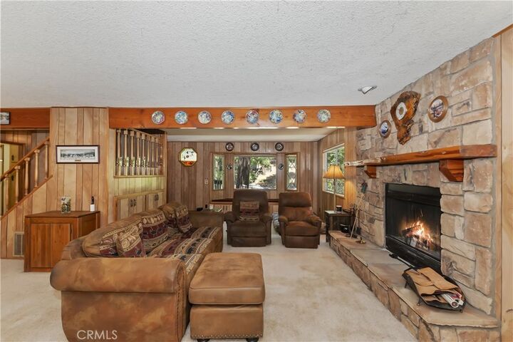 Property Photo: 325 Brentwood CA 92352
