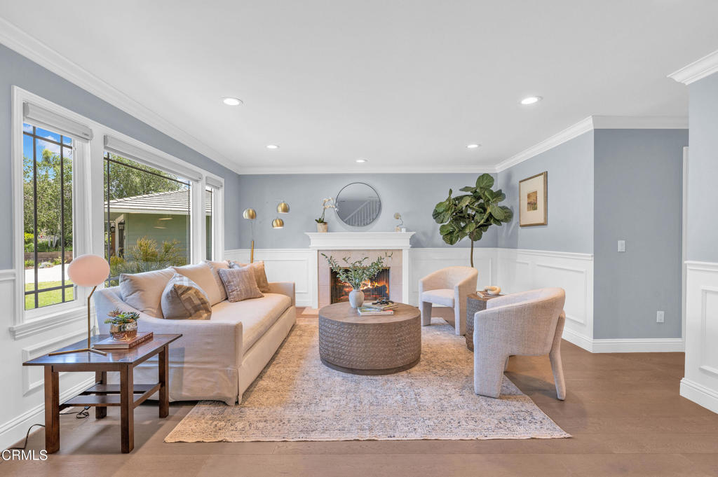 Property Photo:  320 Starlane Drive  CA 91011 