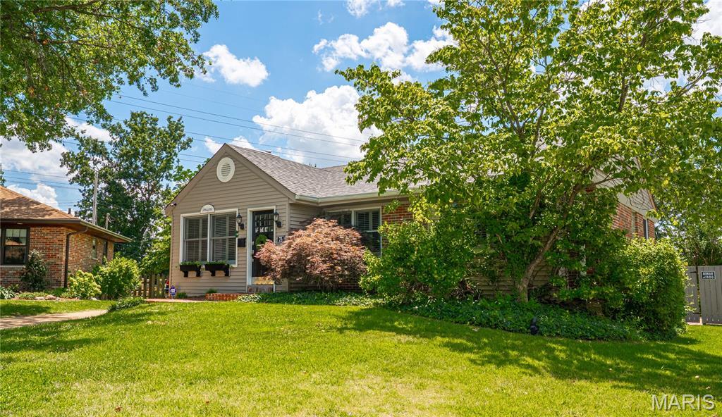 Property Photo: 75 Fortune Lane MO 63122