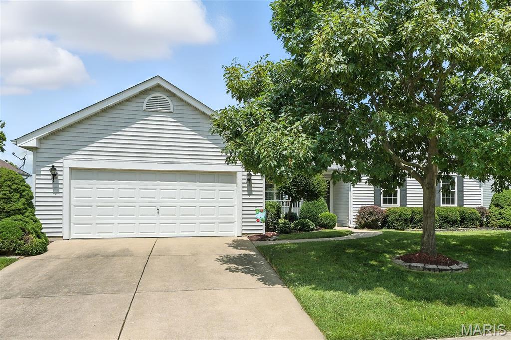 3420 Cottonwood Drive  St Charles MO 63301 photo