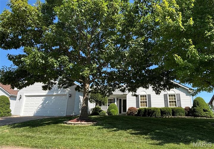 3420 Cottonwood Drive  St Charles MO 63301 photo