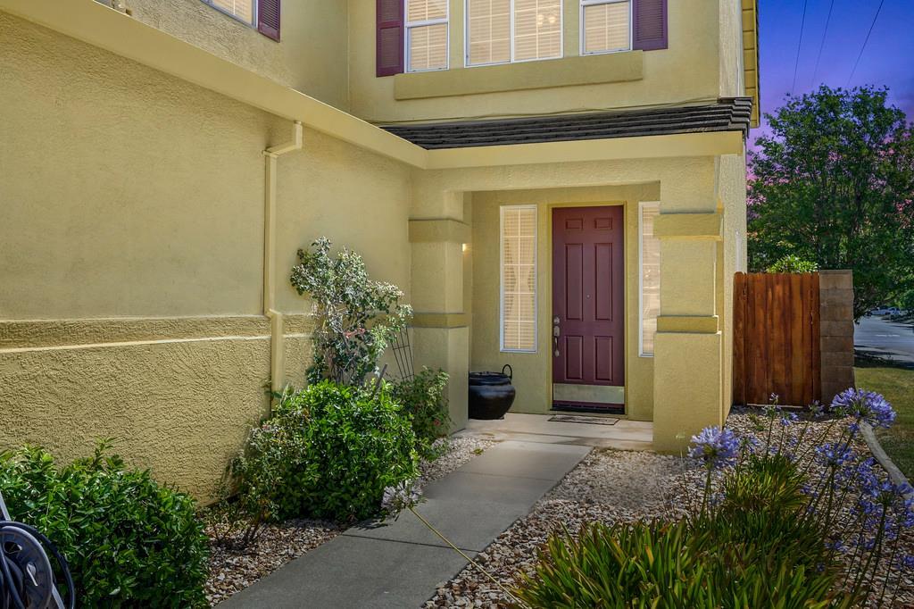 Property Photo: 7850 Gazelle Trail Way CA 95843
