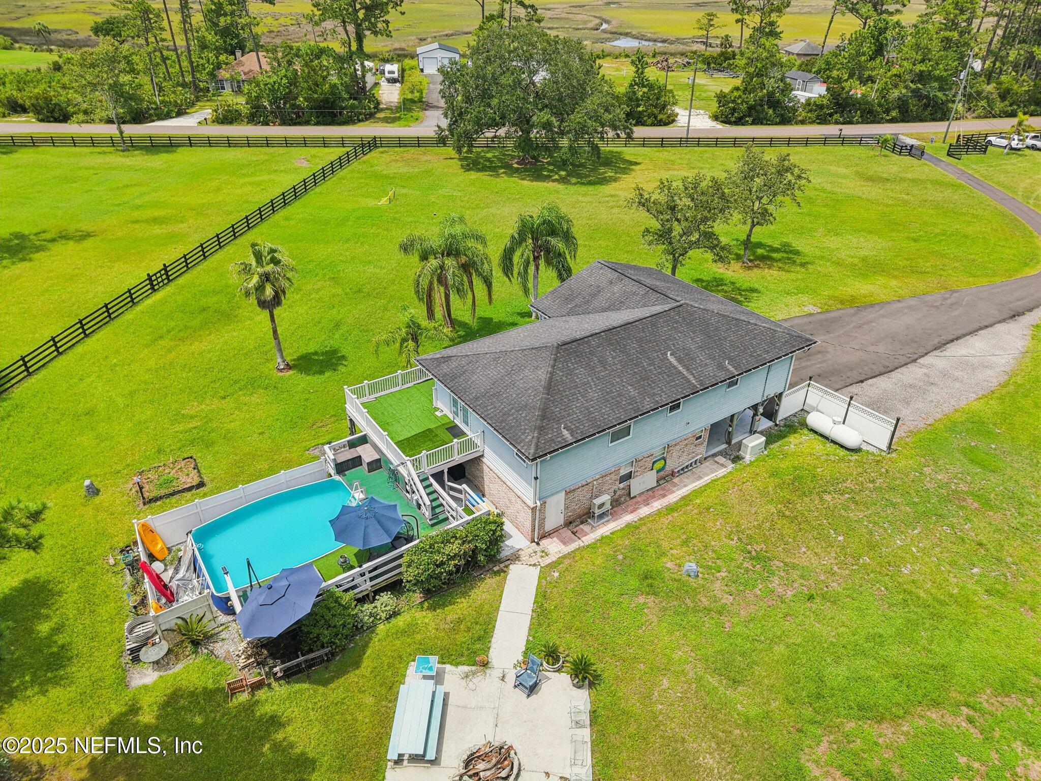 Property Photo: 15625 Shark Road W FL 32226