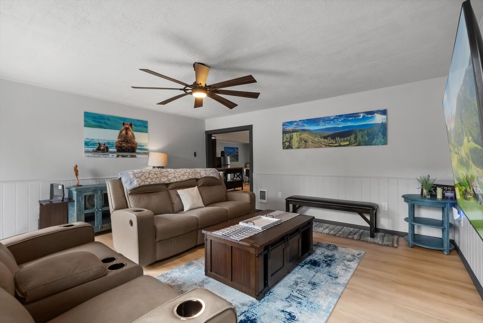 Property Photo: 812 4th Avenue E MT 59912