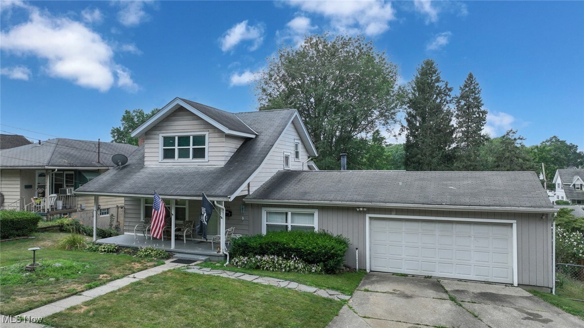 Property Photo: 1266 Pitkin Avenue OH 44310