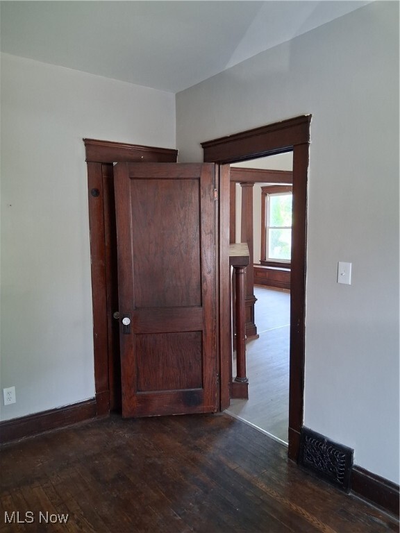 Property Photo: 930 Evangeline Road OH 44110