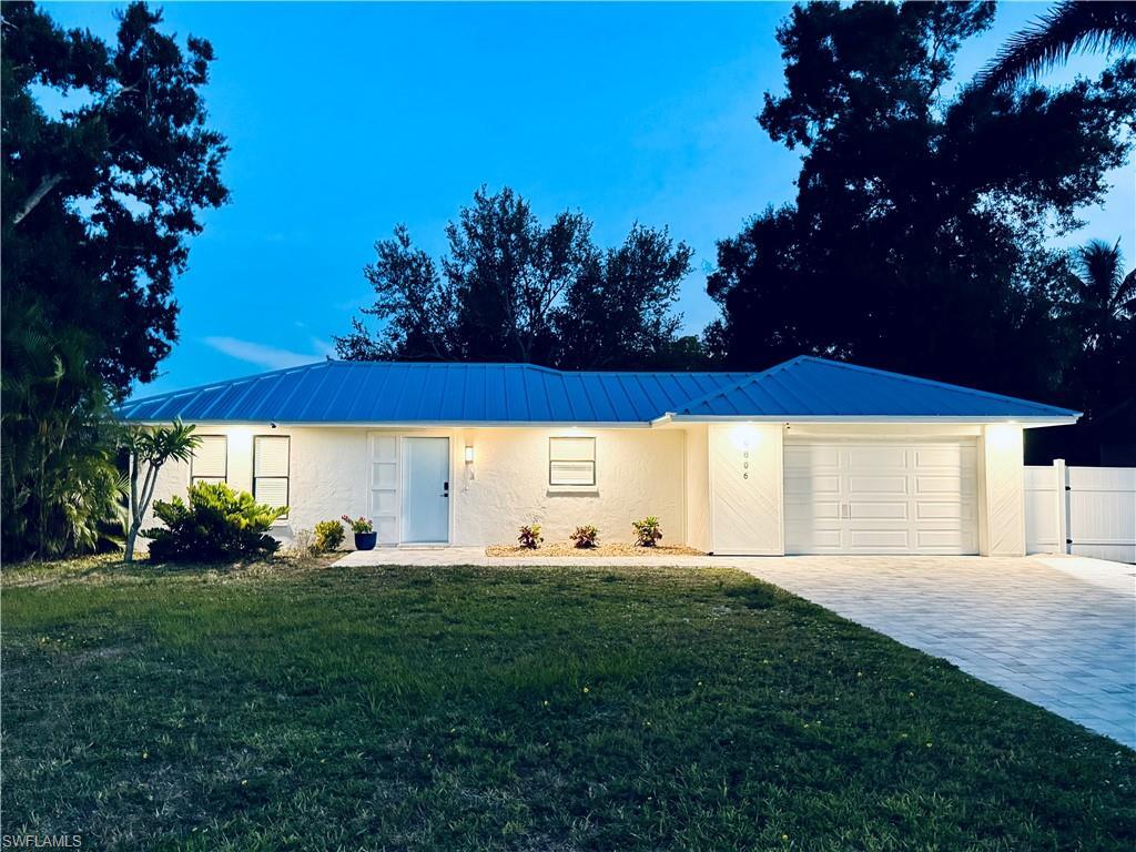 Property Photo: 9806 Delaware St FL 34135