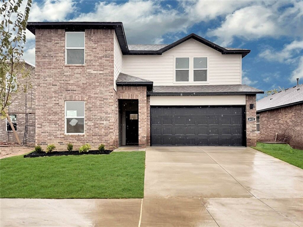 Property Photo:  4622 W Aurora Street  AR 72704 