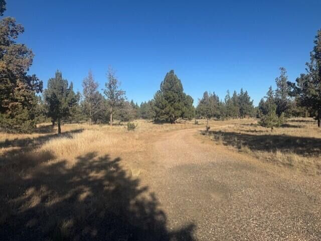 Property Photo: 13260 SW Chipmunk Road OR 97760