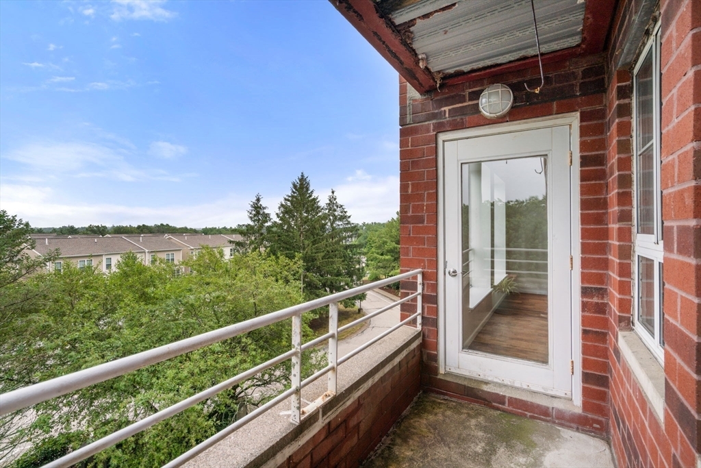 Property Photo: 160 Burkhall St 404 MA 02190