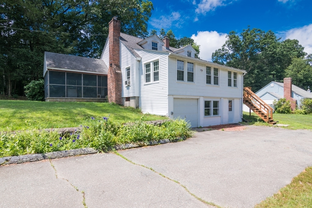 Property Photo: 21 Delmor Ave MA 01095
