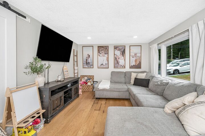 Property Photo:  454 Middlesex Tpk  MA 01821 