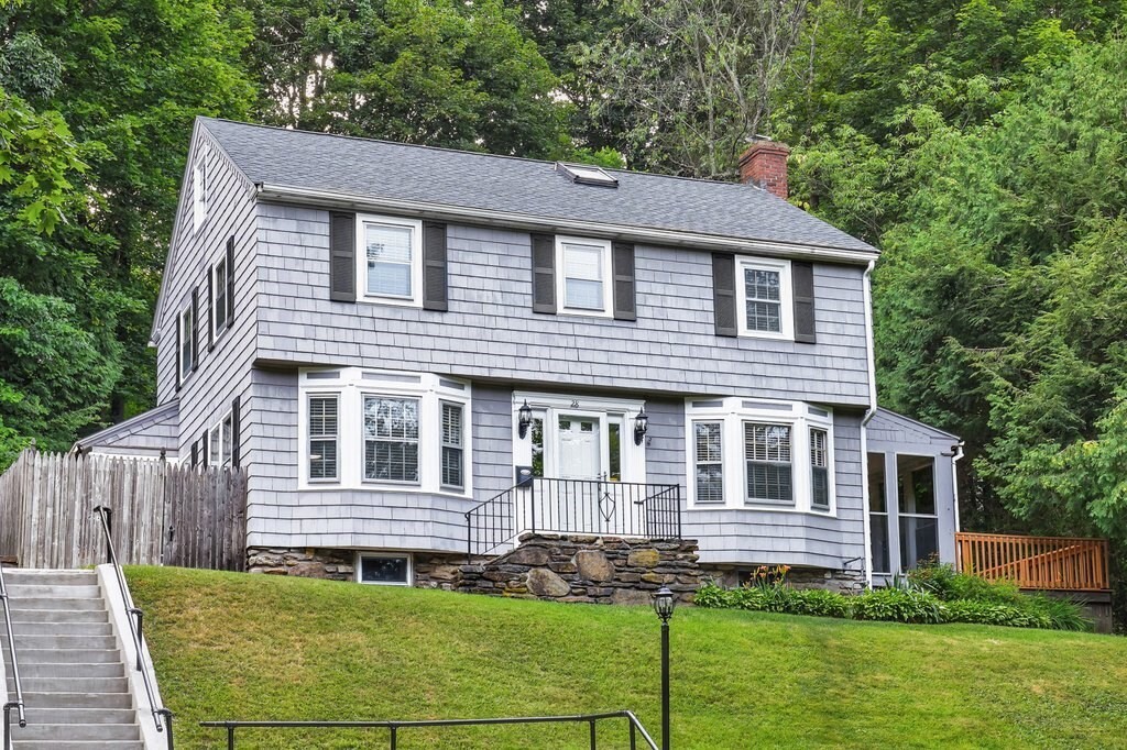 28 Saint Elmo Rd  Worcester MA 01602 photo