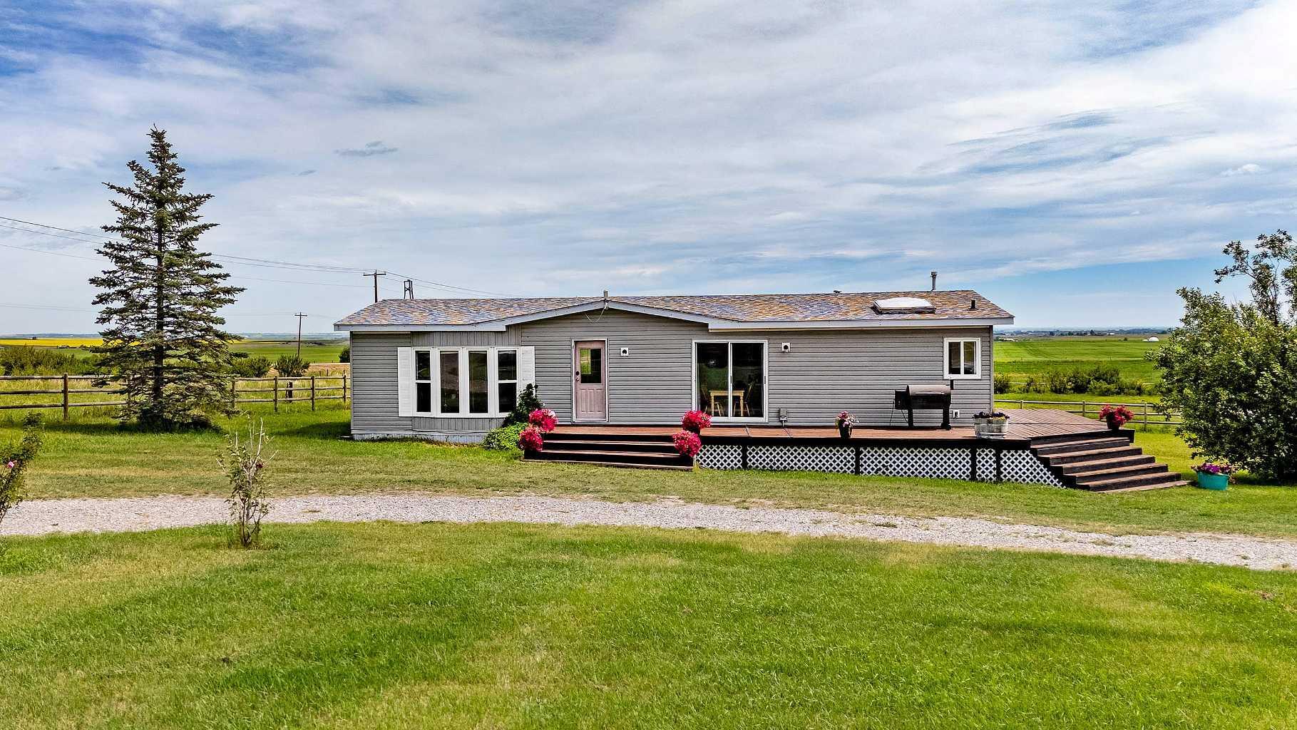 498012 Meridian Street  Rural Foothills County AB T1S 1B4 photo