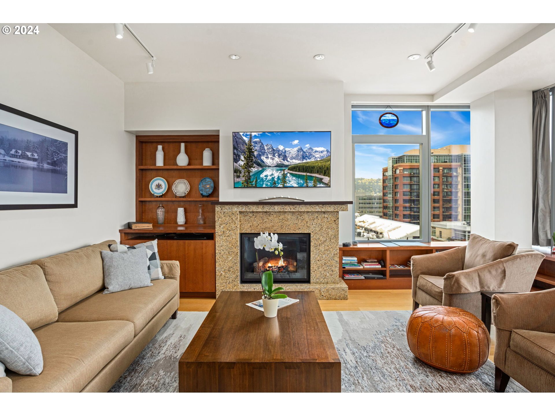 Property Photo: 1001 NW Lovejoy St 1008 OR 97209