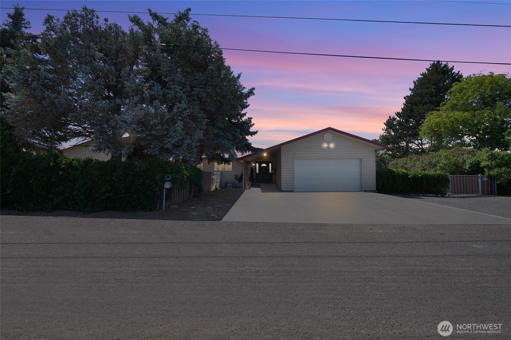 Property Photo:  4814  Road M  NE  WA 98837 