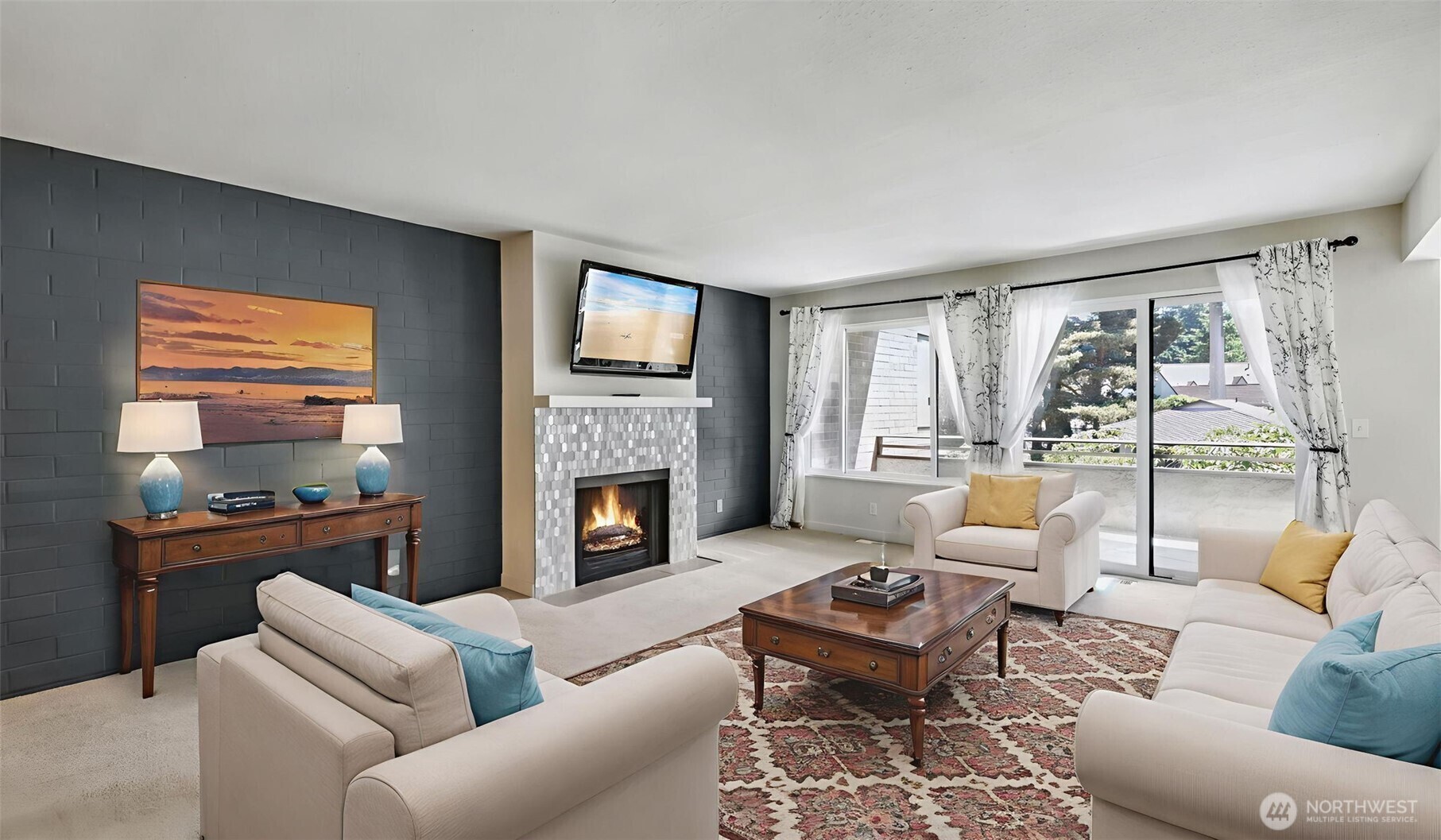 Property Photo: 11021 Glen Acres Drive S B WA 98168