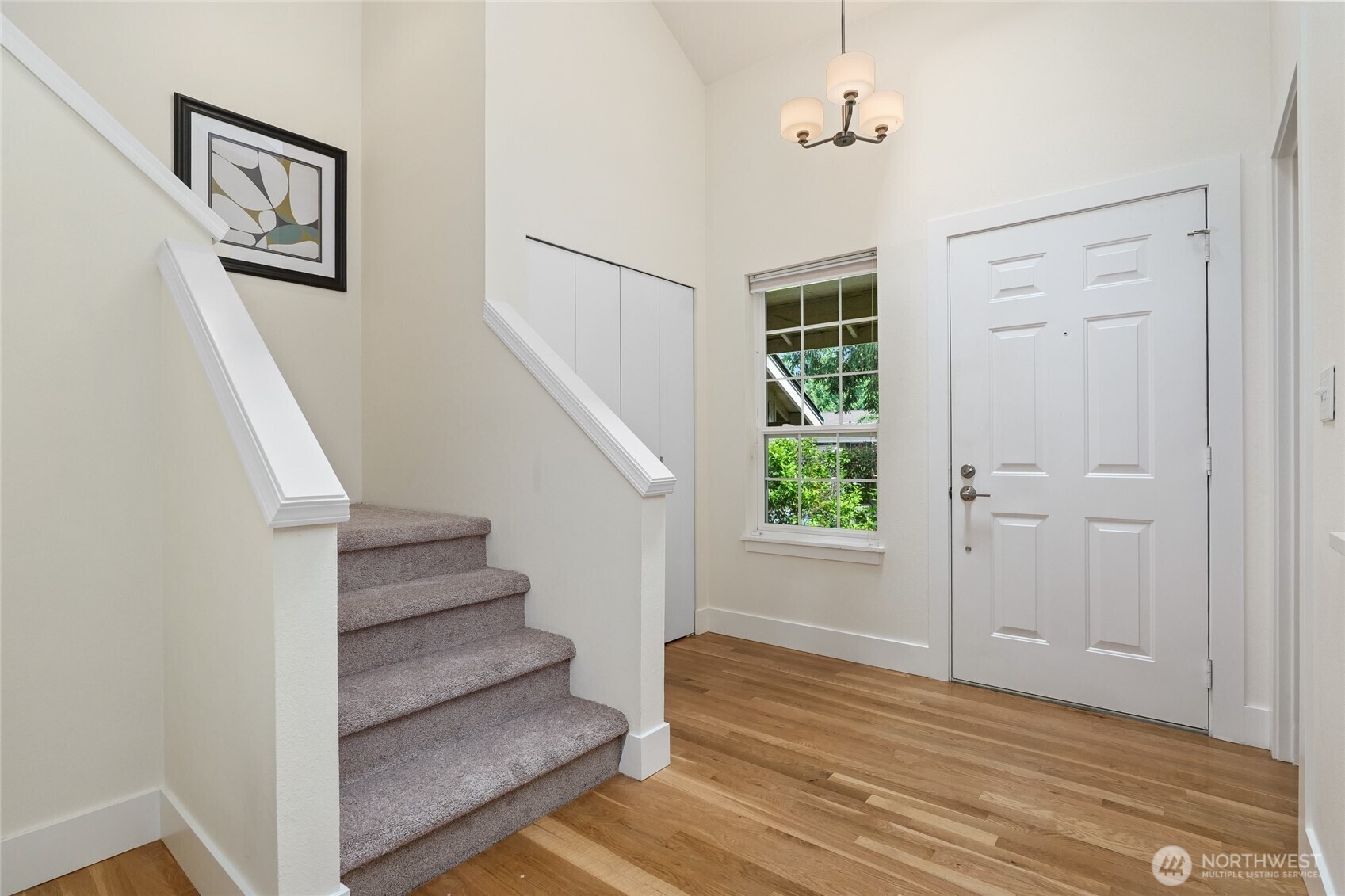 Property Photo:  8605  137th Avenue NE  WA 98052 