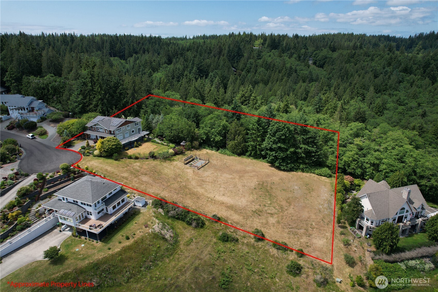 Property Photo: 6248 Spinnaker Ridge Lane WA 98236