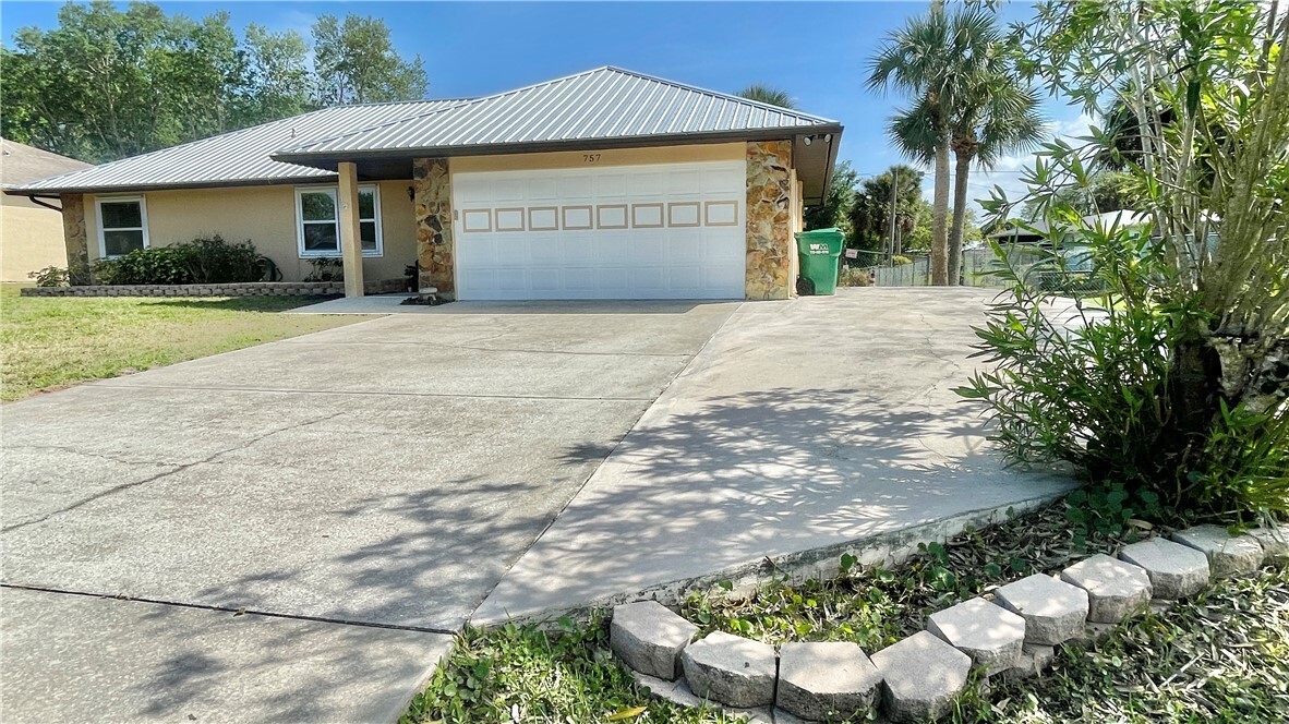 Property Photo: 757 Beard Avenue FL 32958