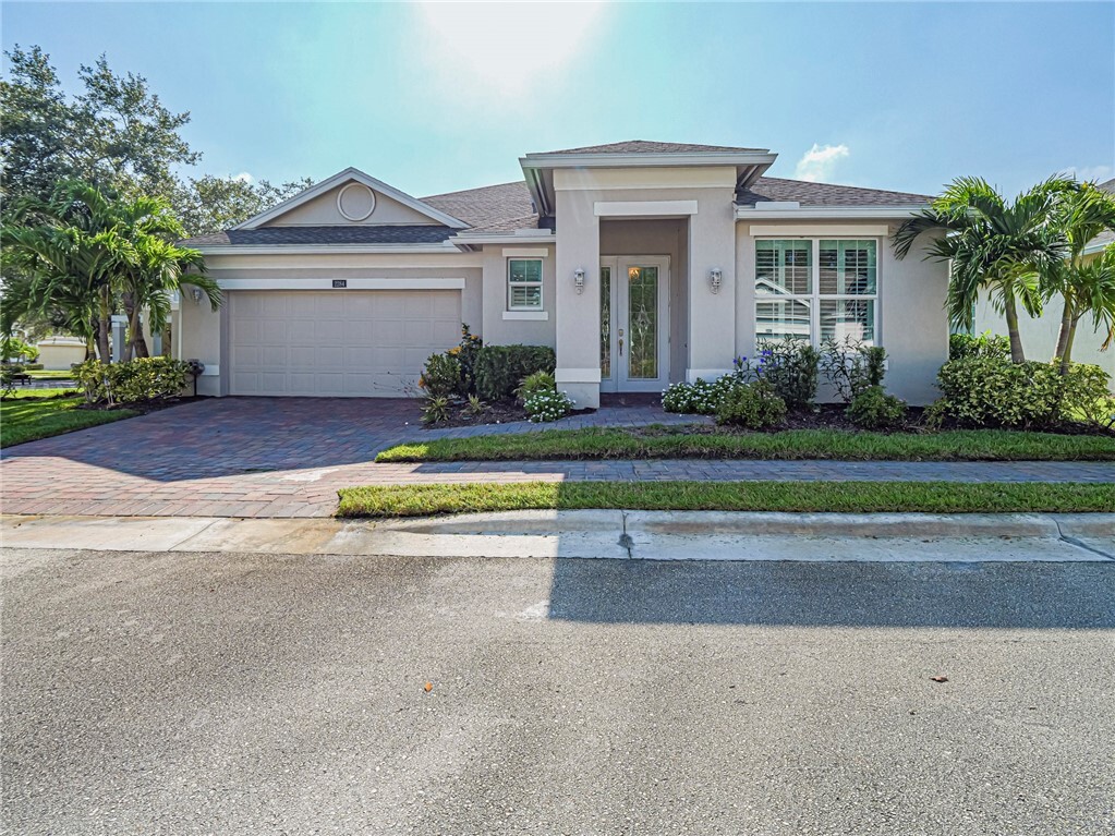 Property Photo: 2284 Timberlake Circle FL 32966