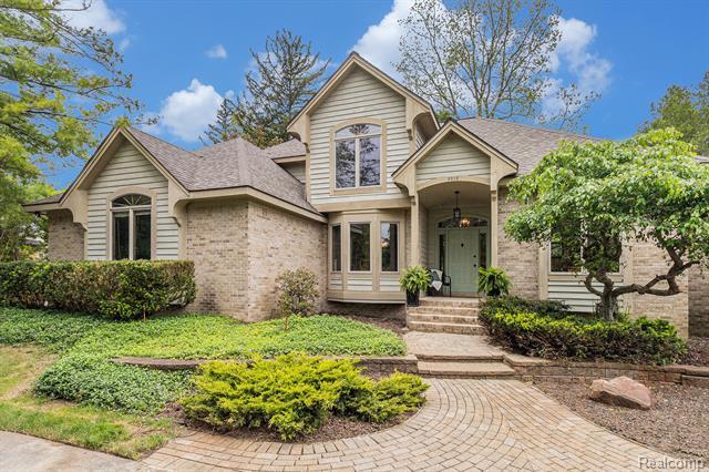 Property Photo: 6512 White Lake Road MI 48346