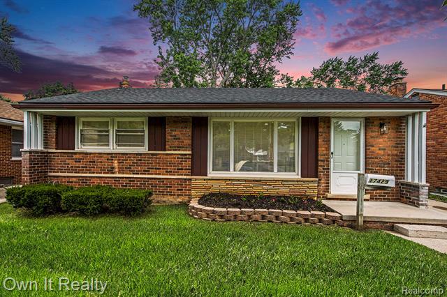 Property Photo: 17429 Fox MI 48240