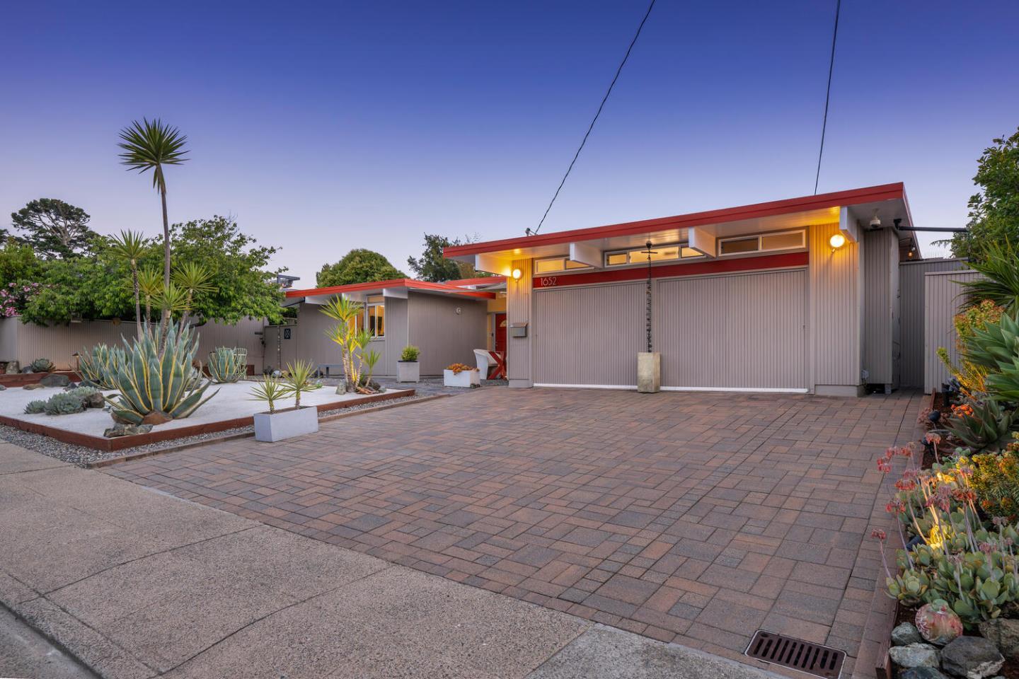 Property Photo:  1652 Lexington Avenue  CA 94402 