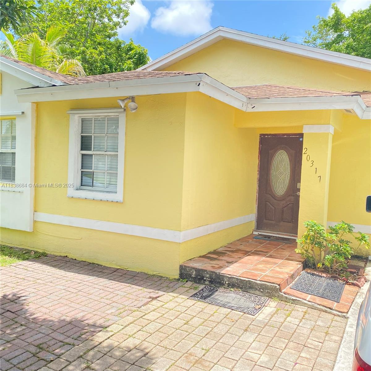 20317 SW 86th Ct  Cutler Bay FL 33189 photo