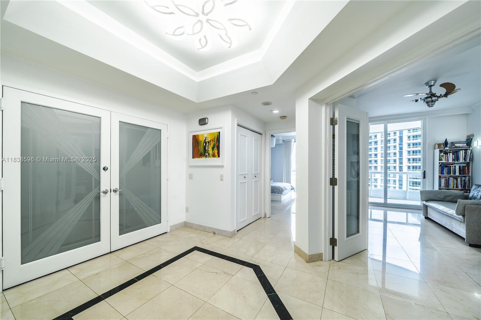 Property Photo: 21050 Point Pl 2601 FL 33180