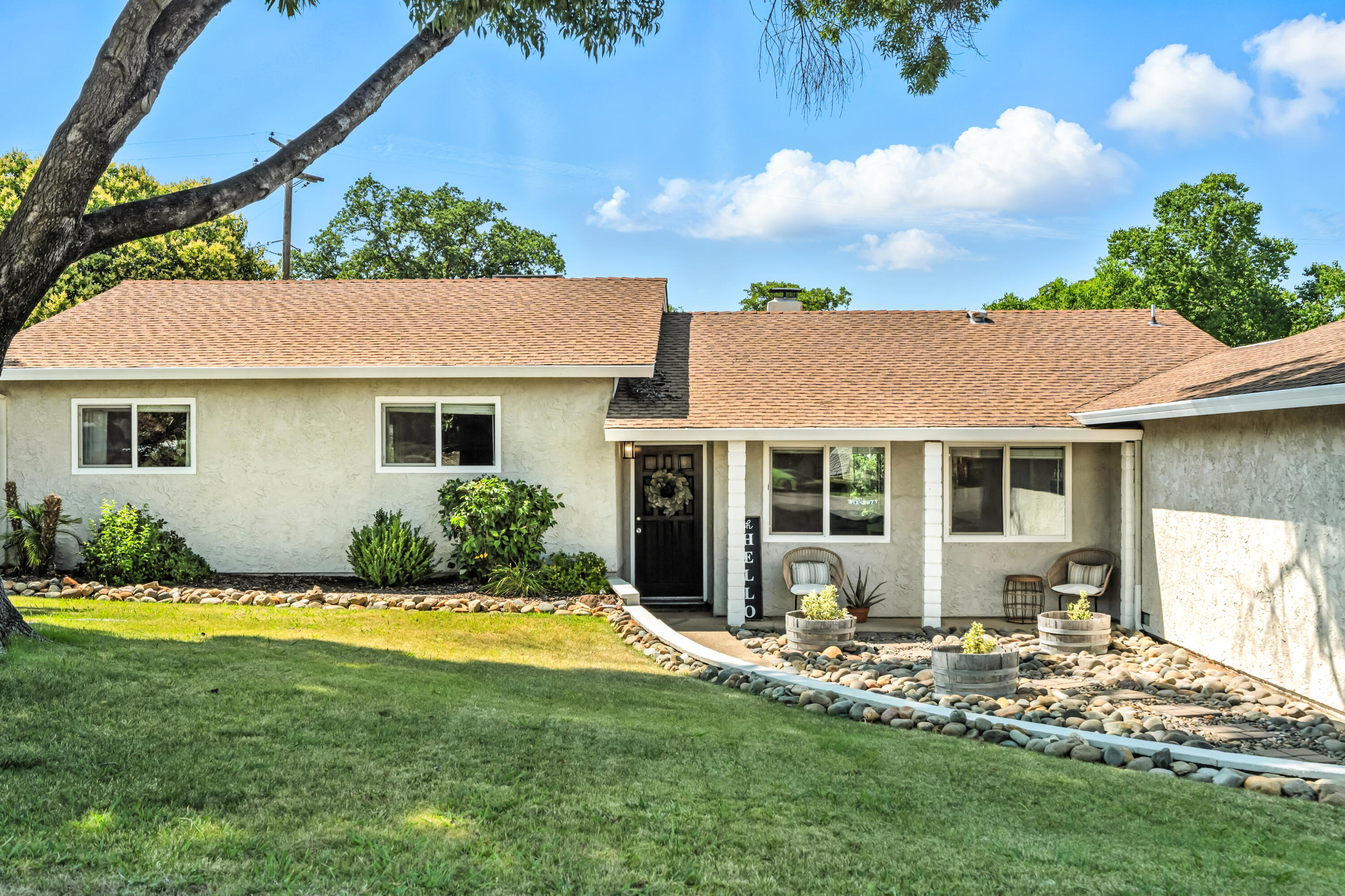 Property Photo: 4020 Oro Street CA 96001