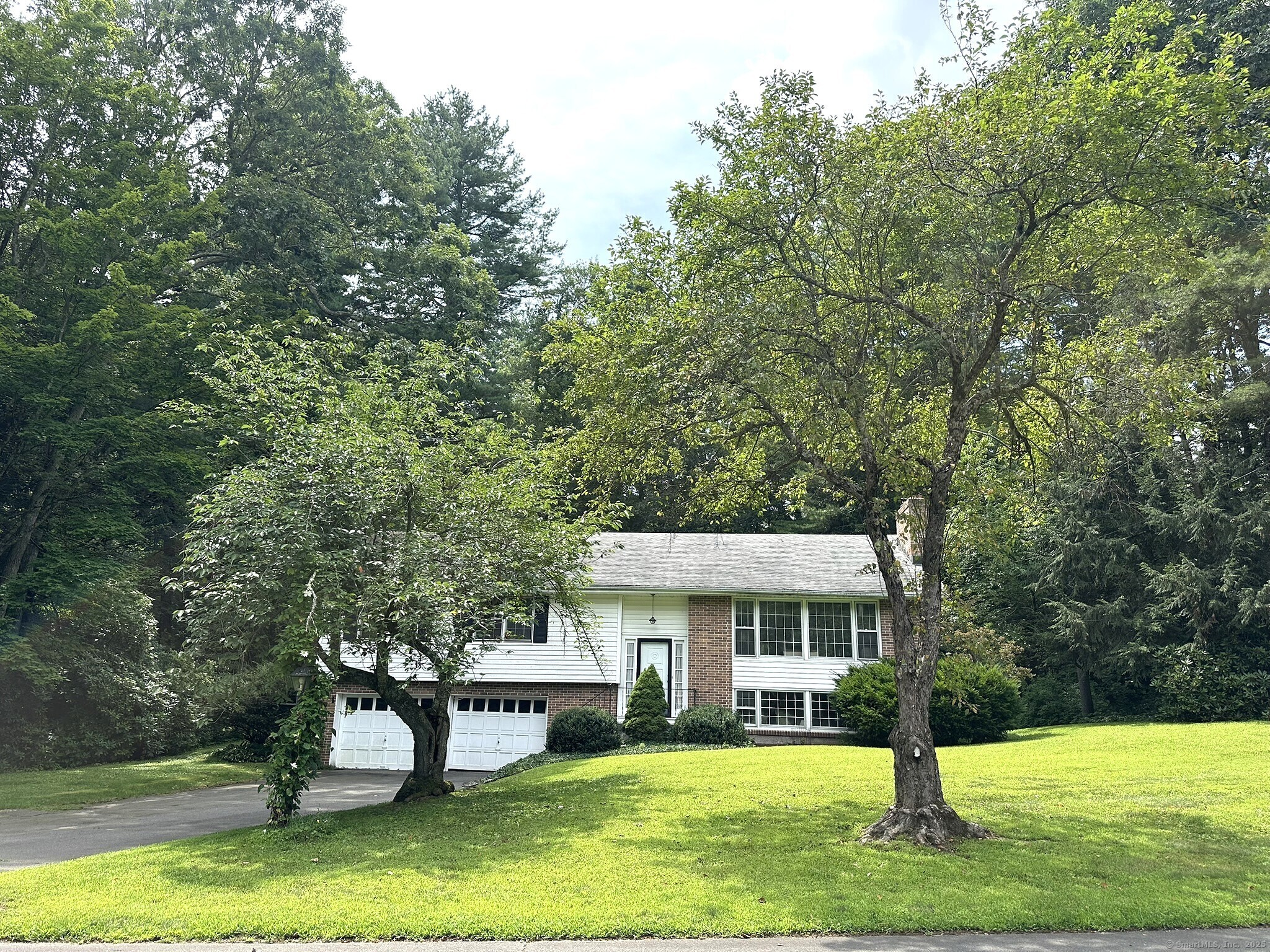 51 Westridge Drive  Avon CT 06001 photo