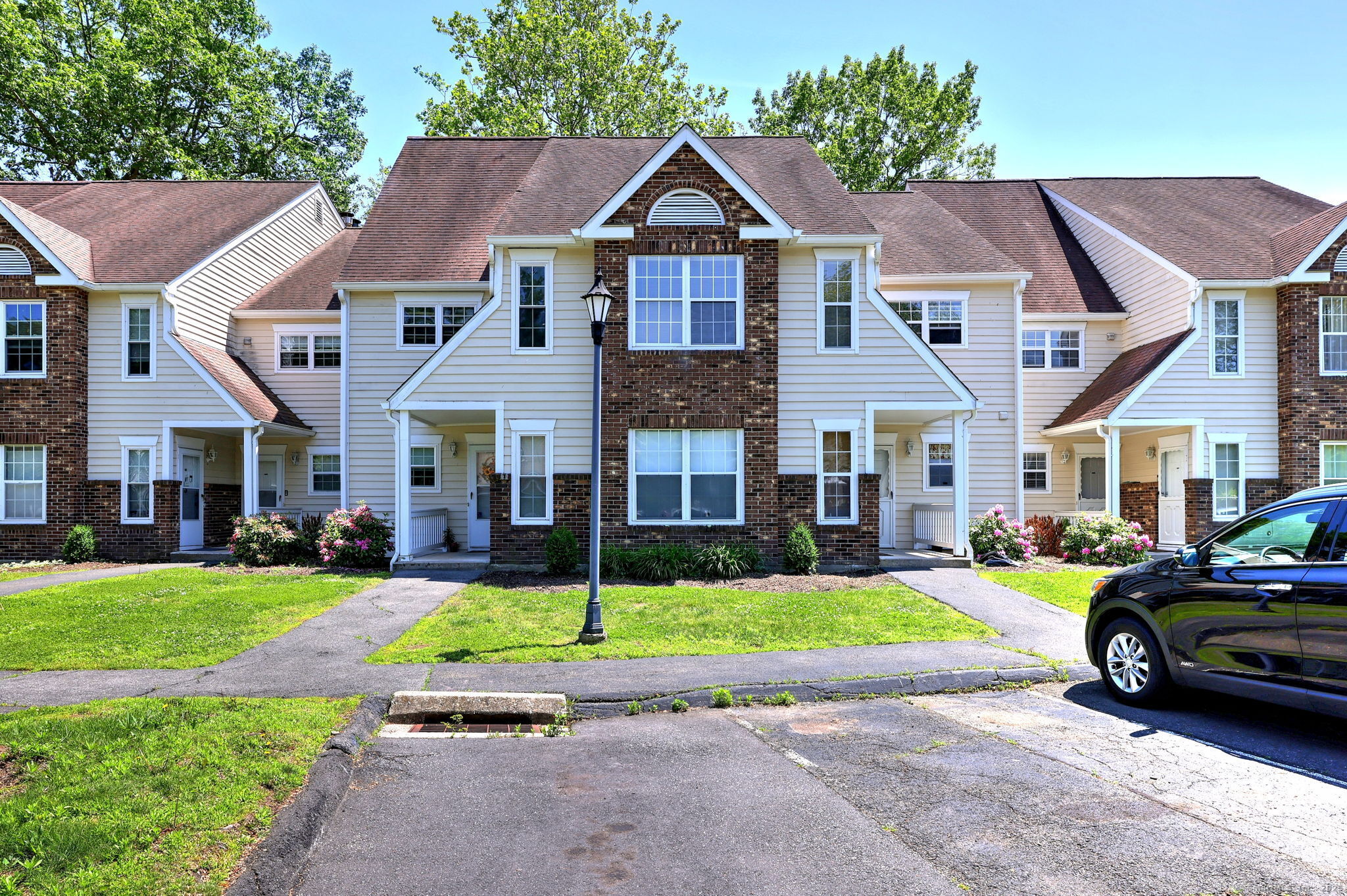 Property Photo: 25 Janet Circle F CT 06606