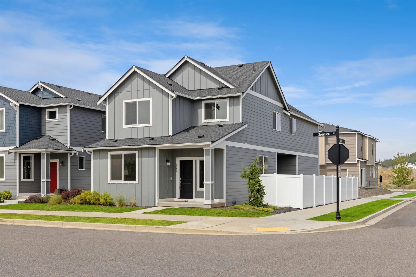 Property Photo:  2680 N Swainson Ln  WA 99019 