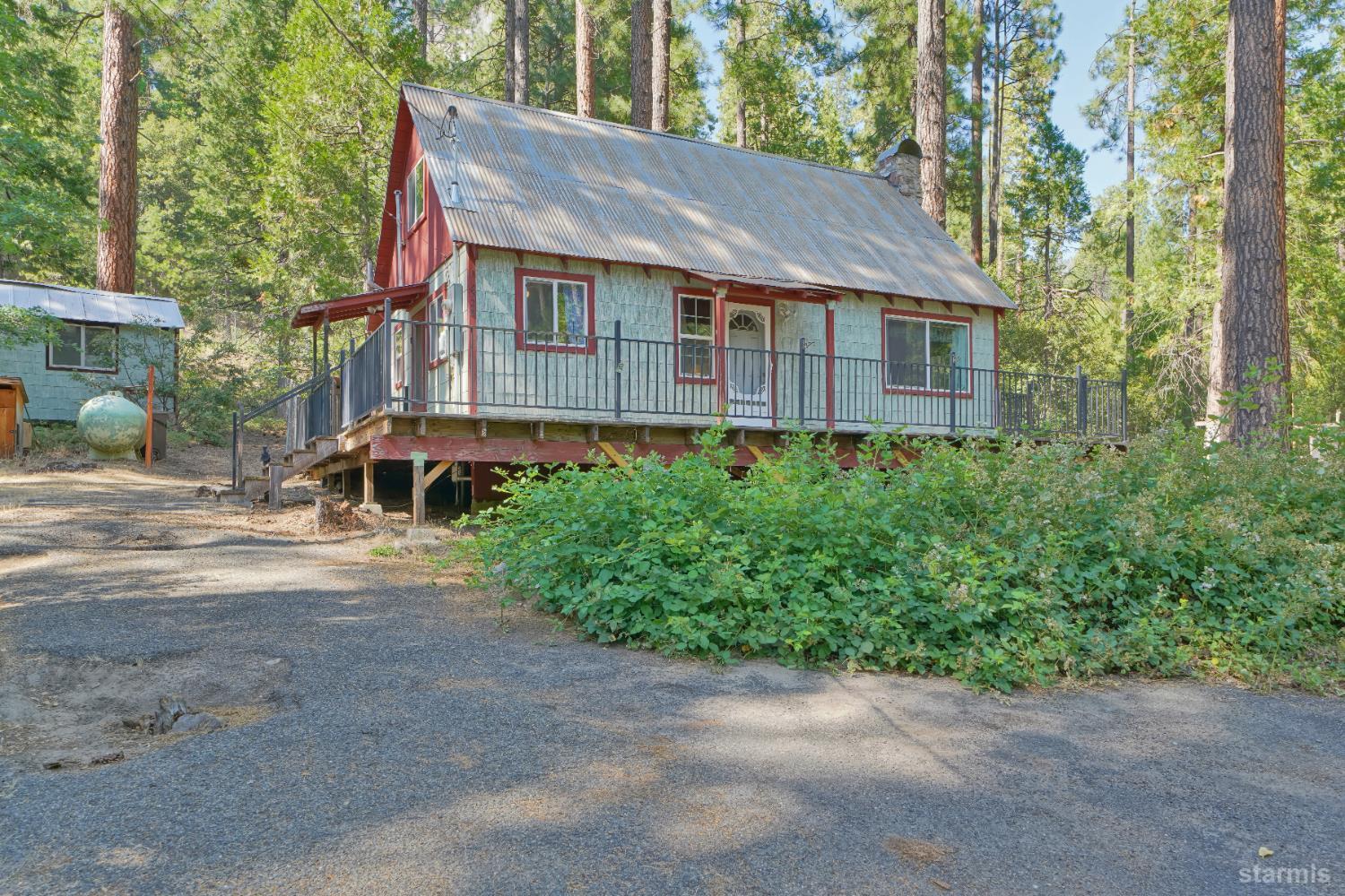11528 Pickwick Street  Kyburz CA 95720 photo