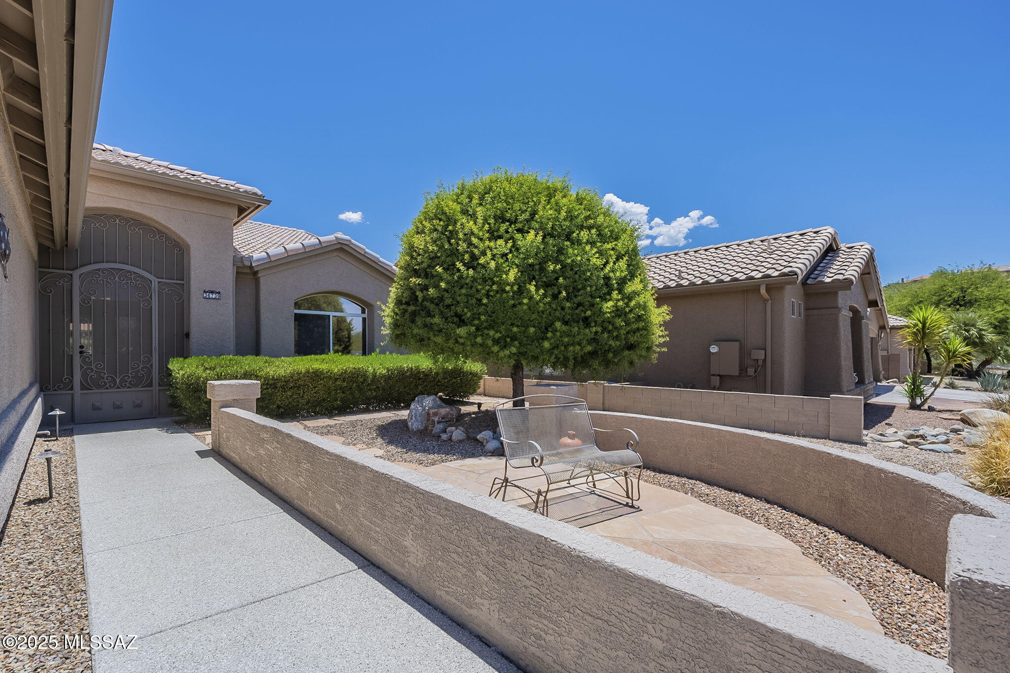 Property Photo:  36739 S Wind Crest Drive  AZ 85739 