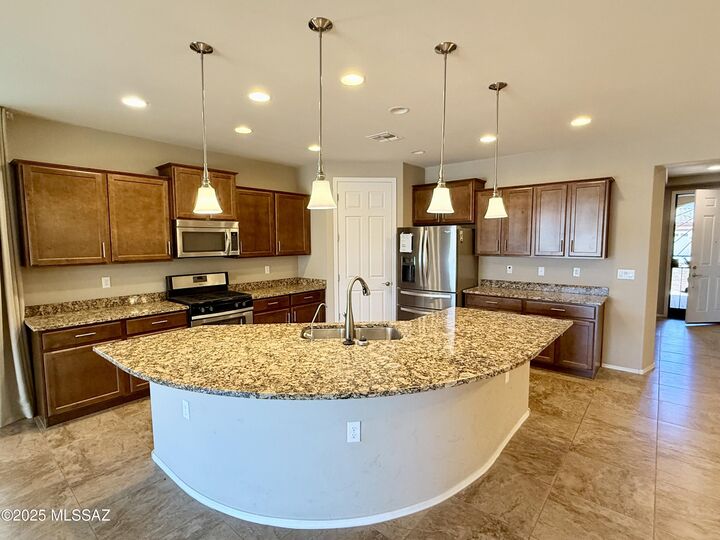 13834 E Cardemore Drive  Vail AZ 85641 photo