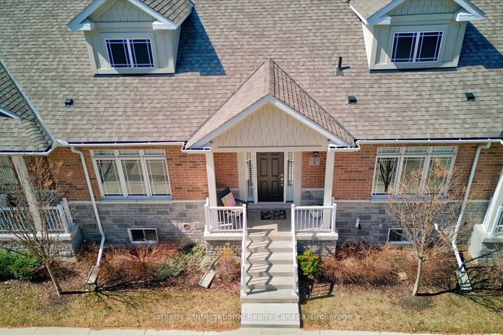Property Photo:  4 Emerson Mews  ON L9Y 2X4 