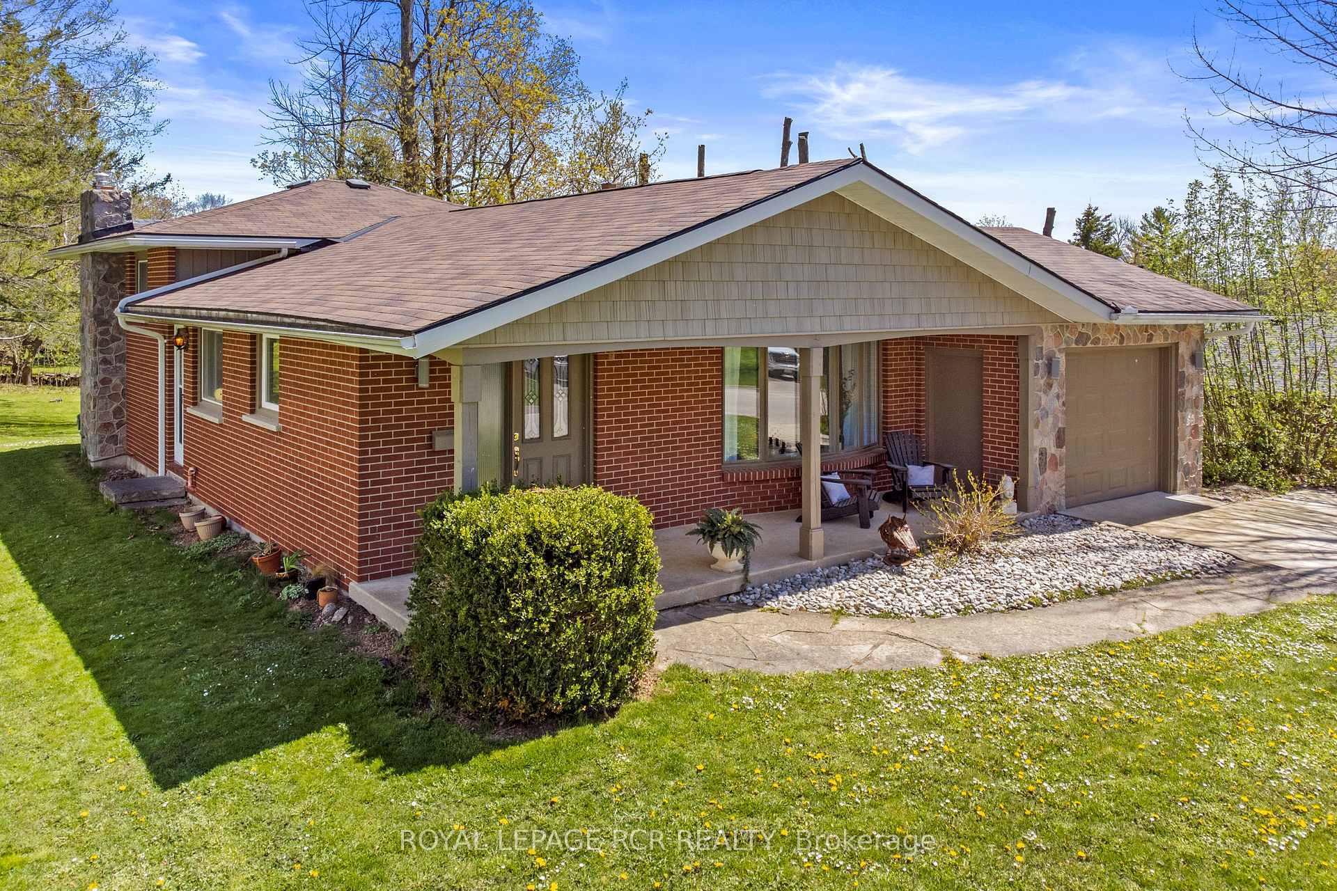 Property Photo: 709 McNaughton Street ON N0H 2T0