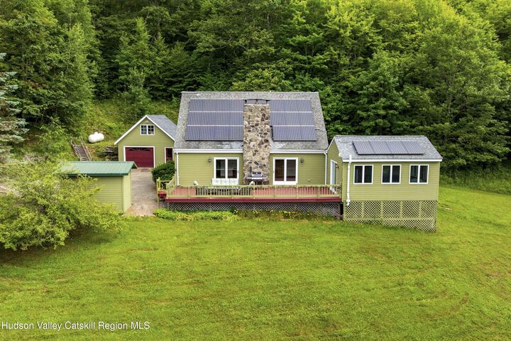 Property Photo:  50 Halcott Ridge  NY 12480 