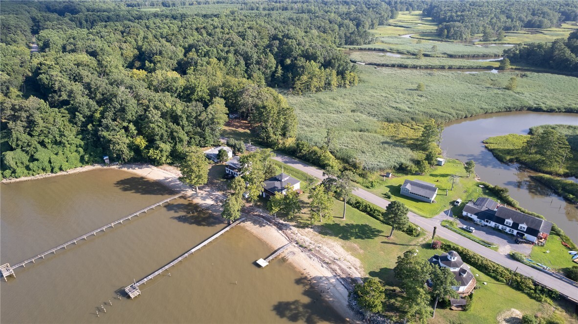 Property Photo: 933 Pleasant Point Road VA 23883