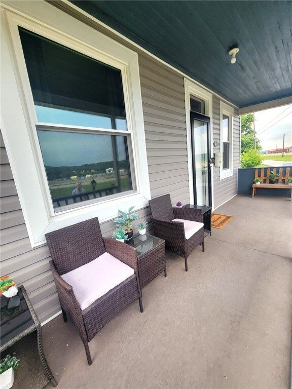 Property Photo:  413 River Ave  PA 15001 