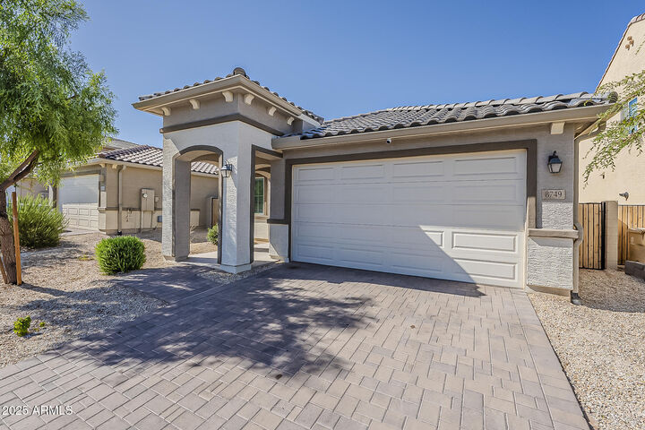 Property Photo: 8749 W San Miguel Avenue AZ 85305