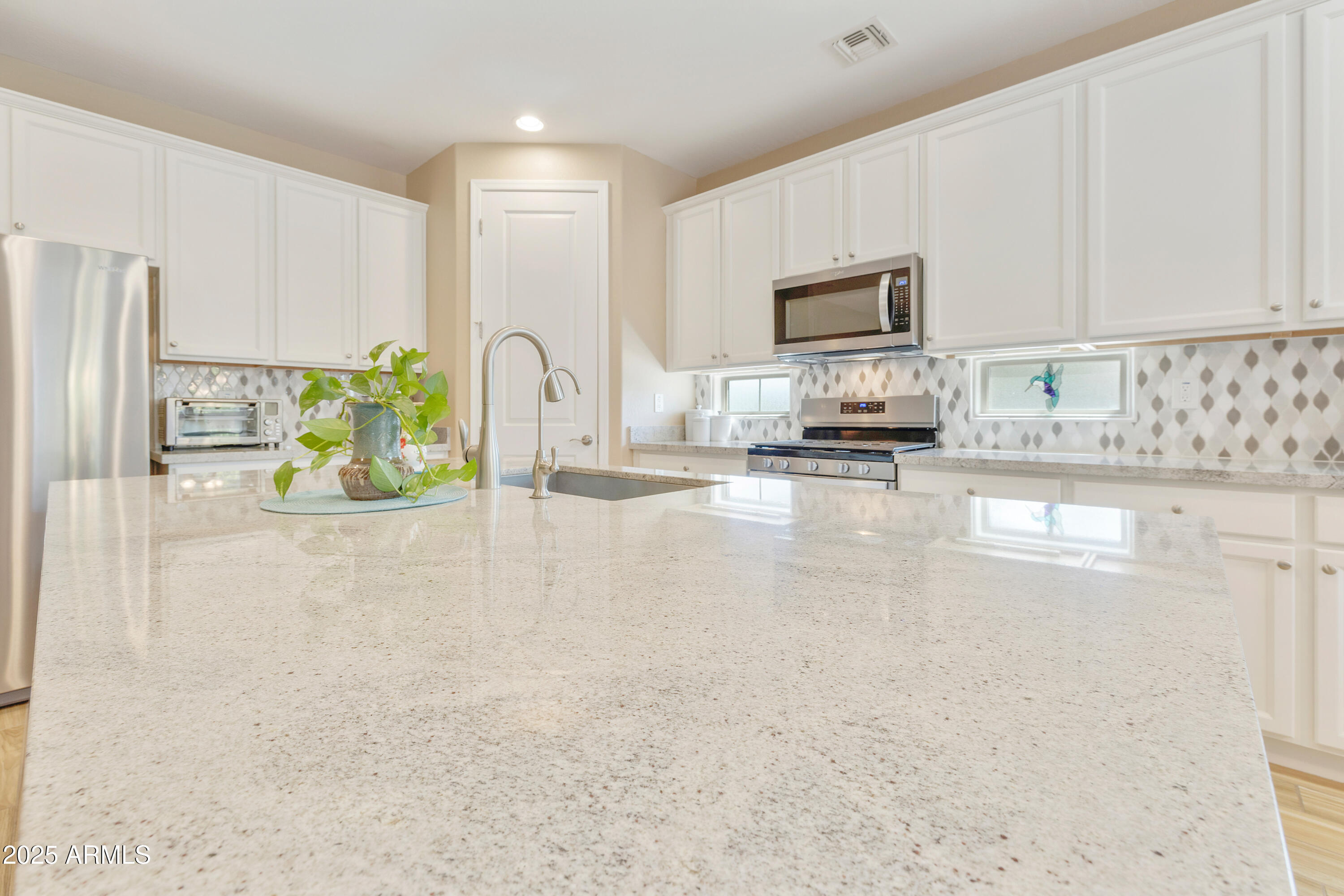 Property Photo: 10414 E Tahoe Avenue AZ 85212