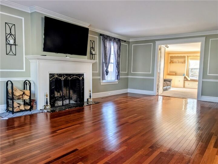 Property Photo:  917 W Gray Street  NY 14905 