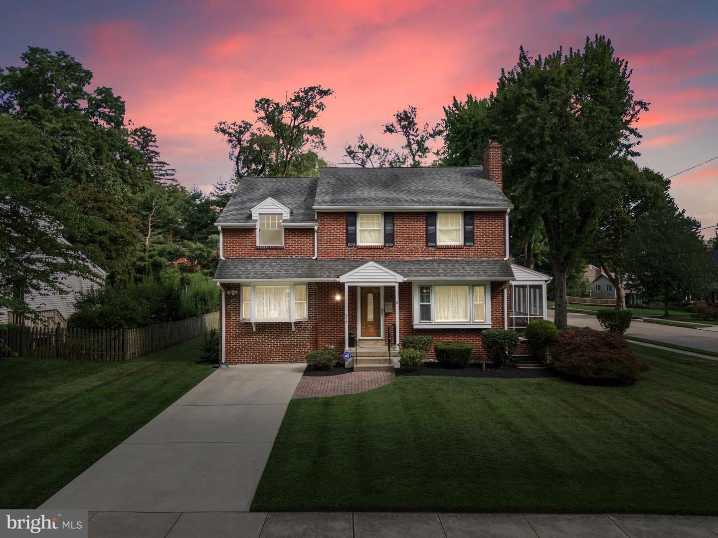614 Windsor Place  Moorestown NJ 08057 photo