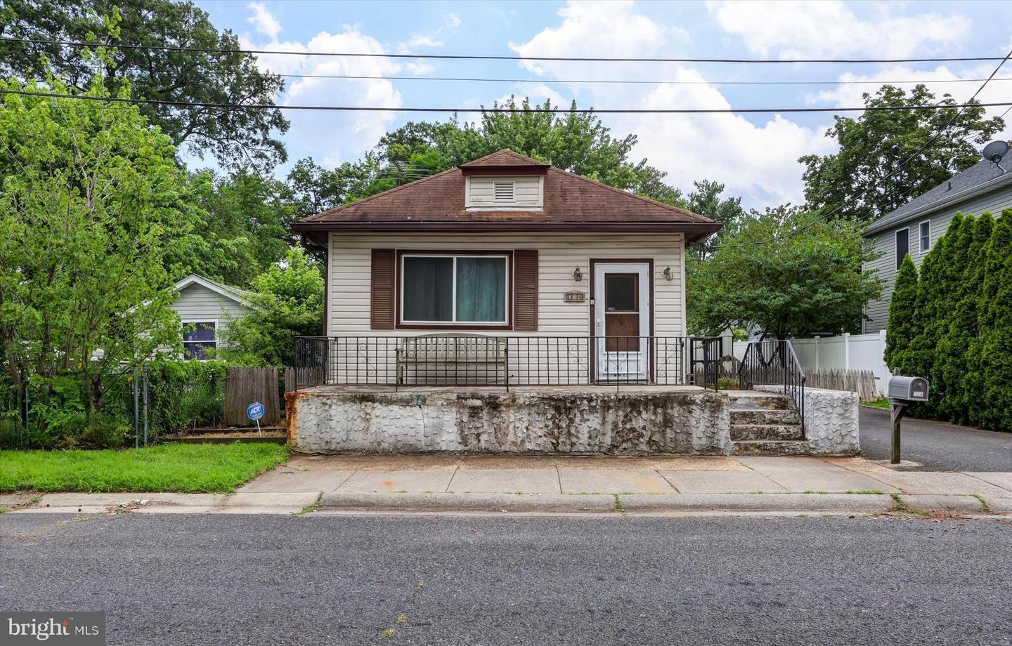 Property Photo:  224 Walling Place  NJ 07748 