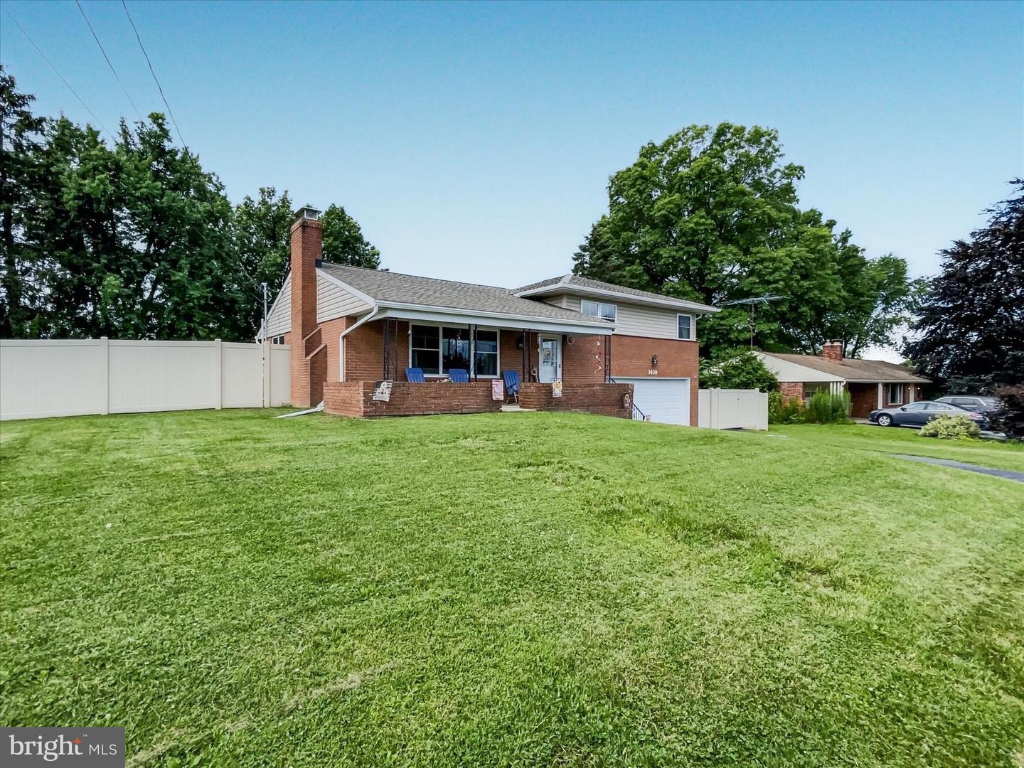 Property Photo: 3430 Willow Road PA 17315